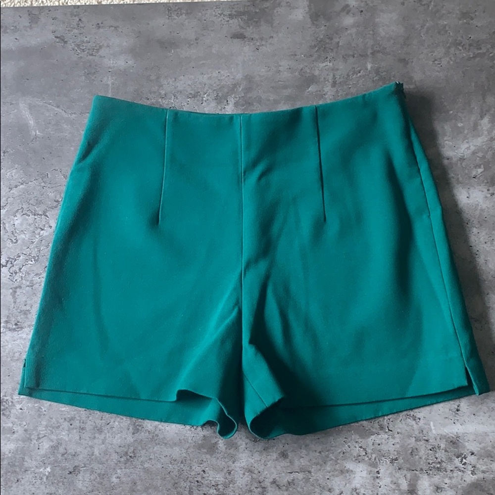 Zara high wasted green dress shorts size medium